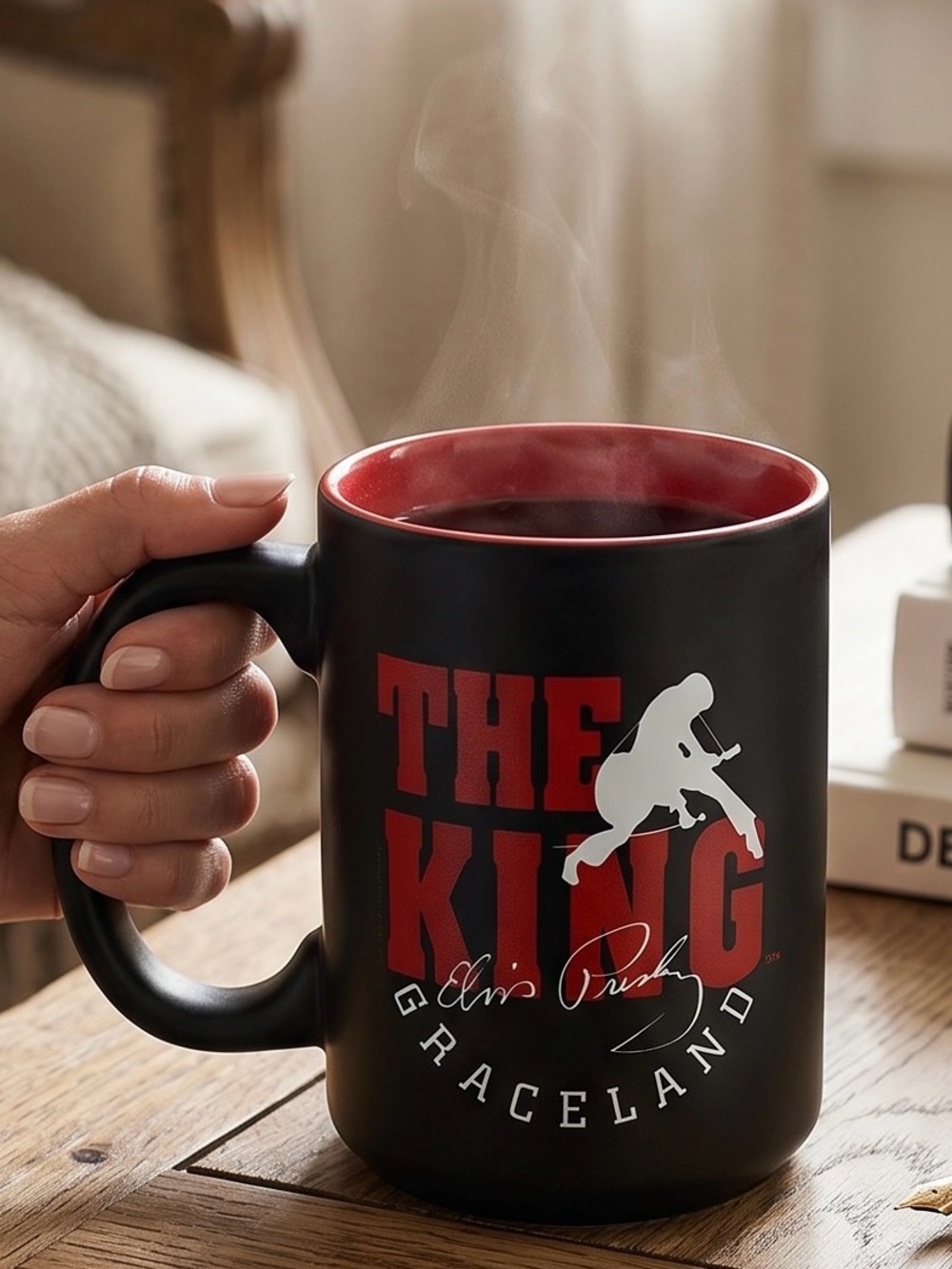 ELVIS PRESLEY/ELVIS THE KING WING GUITAR MUG/Ceramic/15 oz